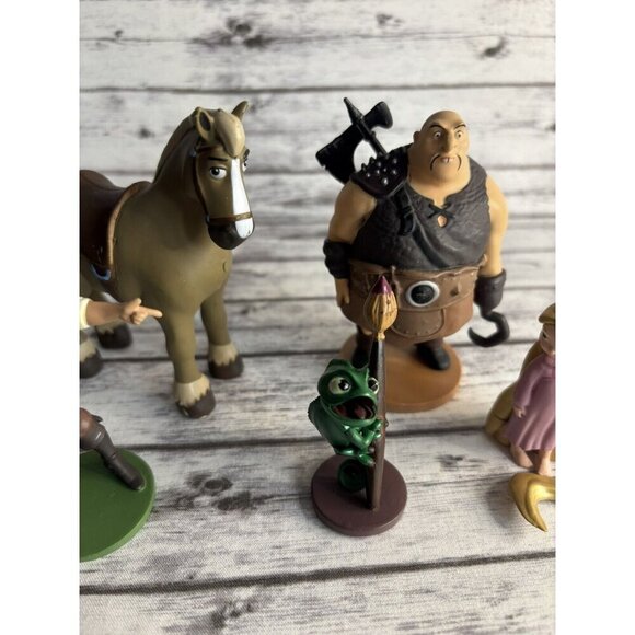 Disney Tangled Rapunzel PVC Plastic Figurines Cake Toppers Toys Lot Of 5 - Picture 4 of 11